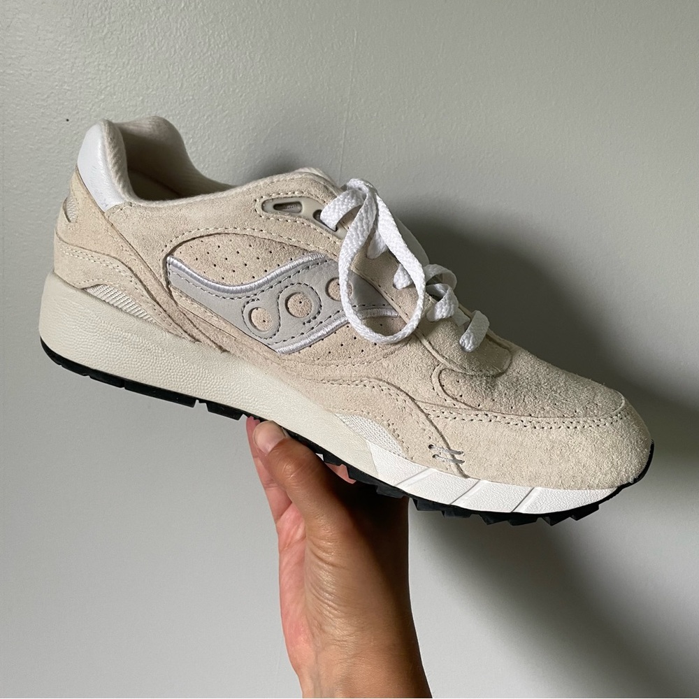 SOLD! Saucony Shadow 6000 Premium Suede in Light Tan and White, Size Men's 9.5 - Picture 10 of 13